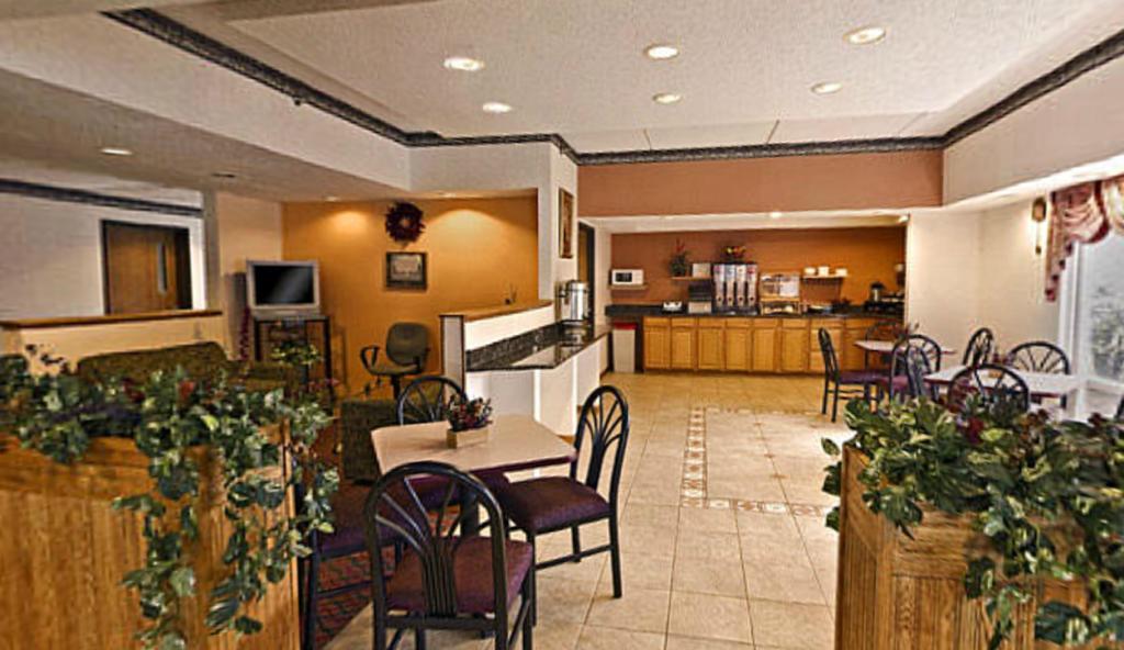 Americas Best Value Inn Waukegan Eksteriør billede